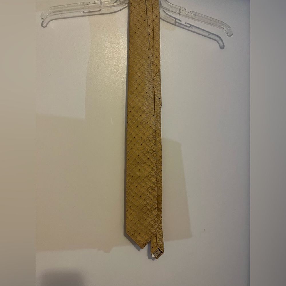 Brand new With tag Joseph Abboud silk tie